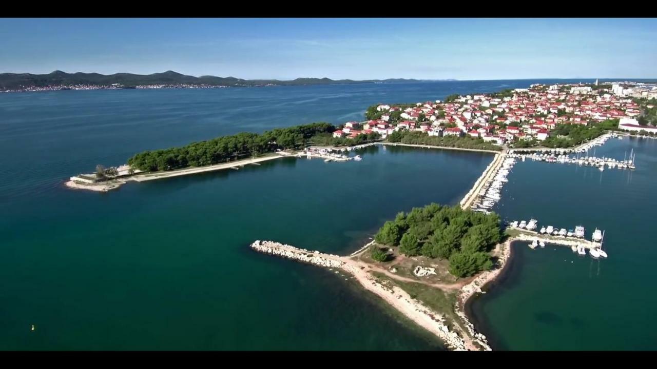 Holiday Home Bajlo Apartment With Three Bedrooms Zadar Exterior photo